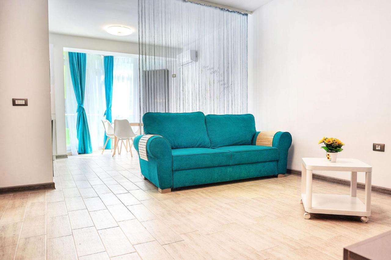 Sea Love Apt Spa N Pools Beach Resort Navodari Ngoại thất bức ảnh
